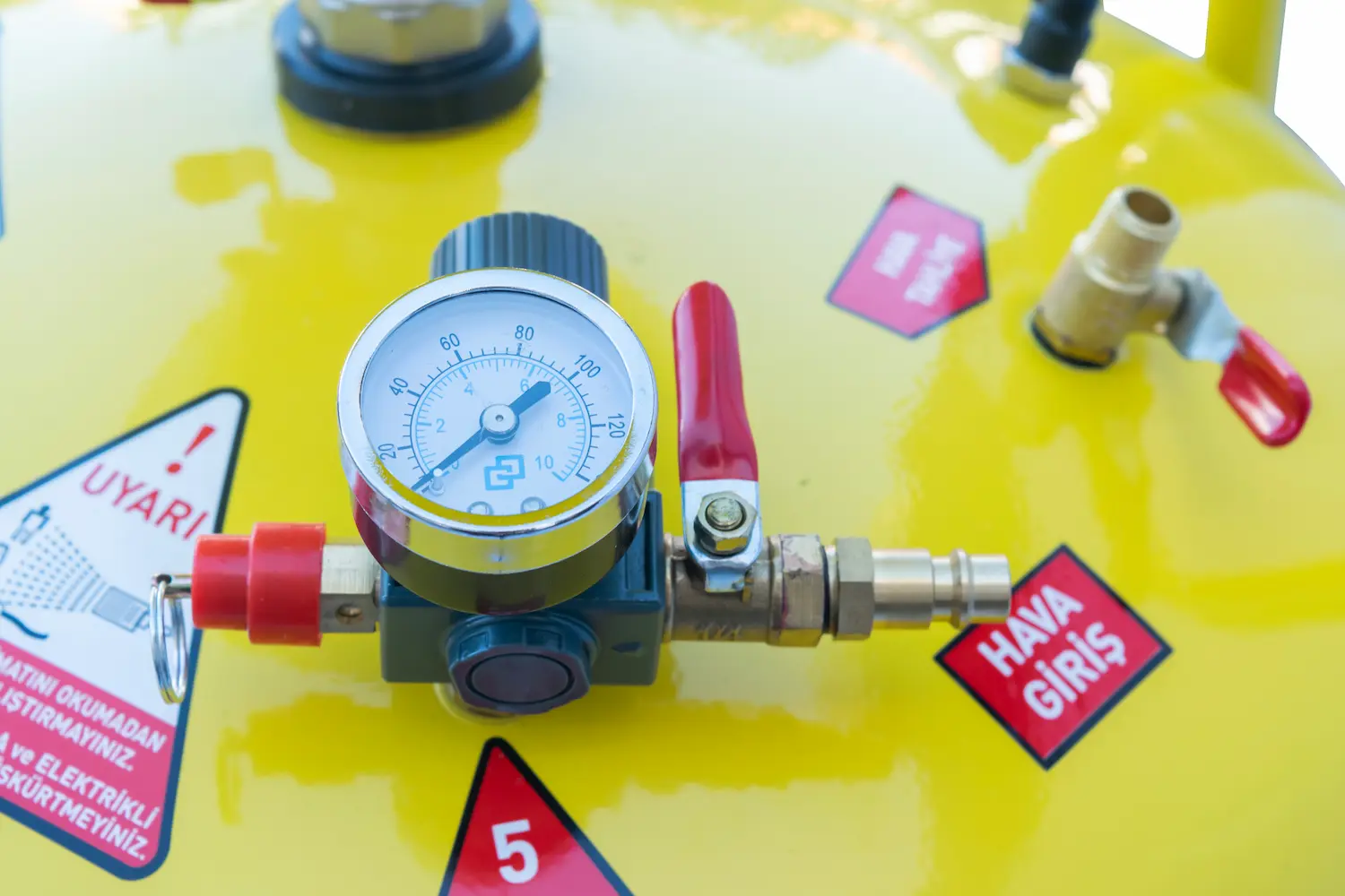 60 Lt. Sıvı Püskürtme Tankı